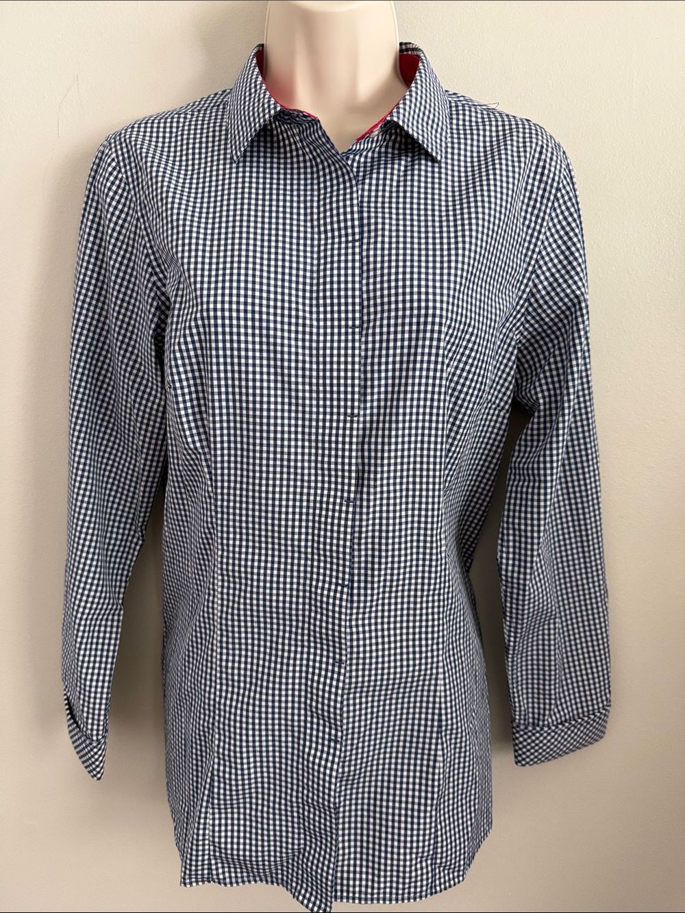 Chick-fil-A women’s uniform top Navy & White Gingham Button-Up Shirt size medium